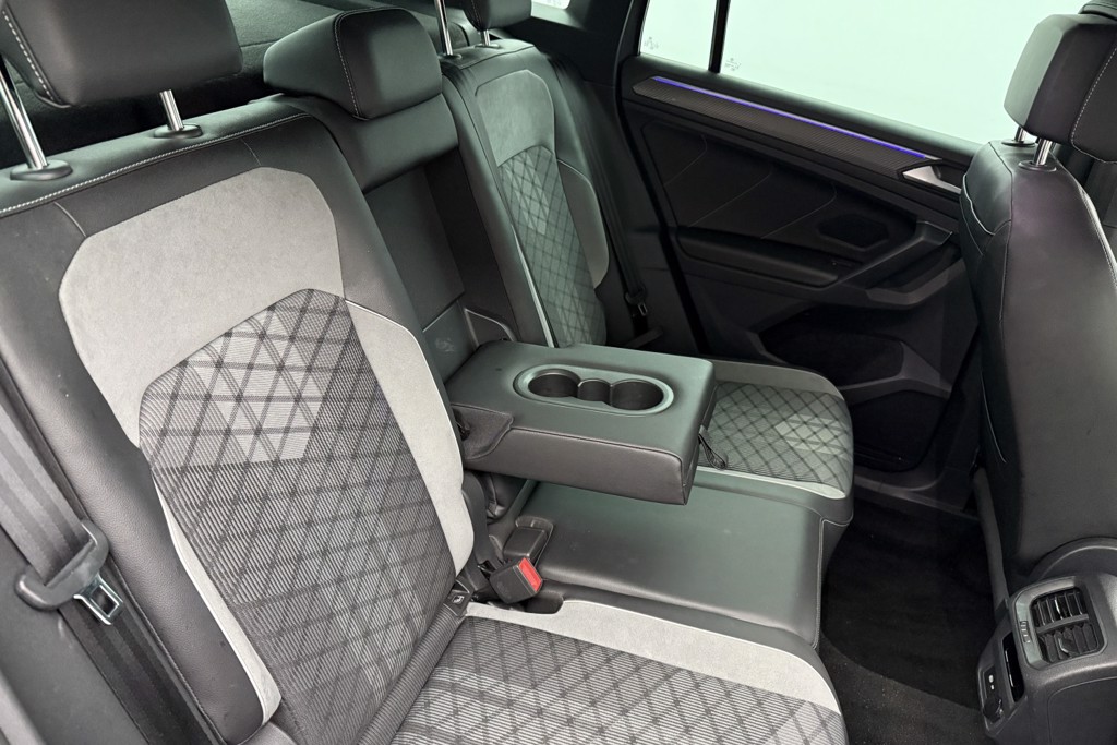 Volkswagen Tiguan R-Line Automatic Diesel SUV - Stock Number (1544504) - 23rd supplementary image