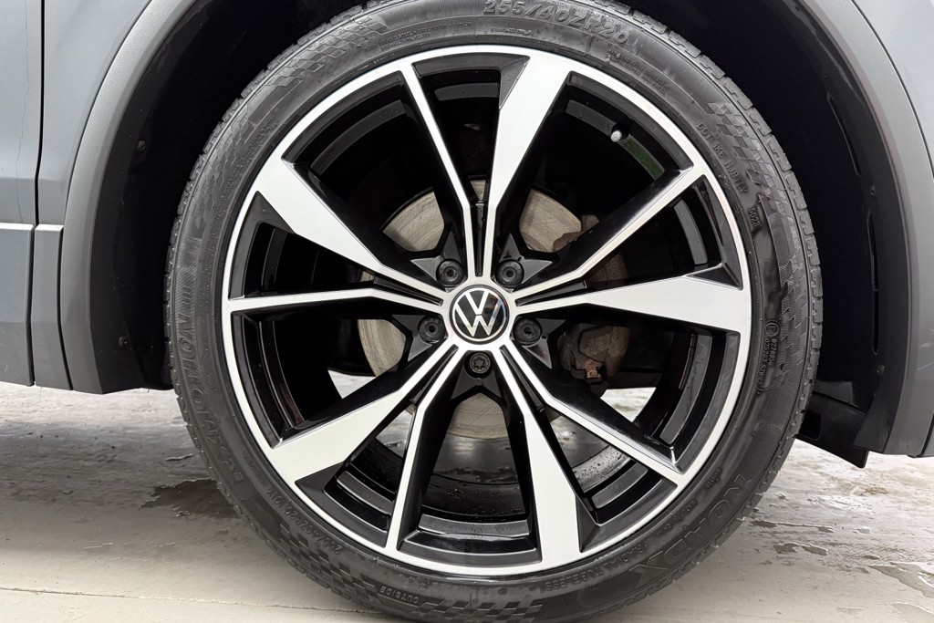 Volkswagen Tiguan R-Line Automatic Diesel SUV - Stock Number (1544504) - 29th supplementary image