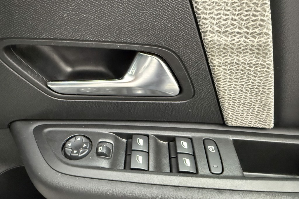 Citroen C4 Sense Manual Petrol Hatchback - Stock Number (1545037) - 18th supplementary image
