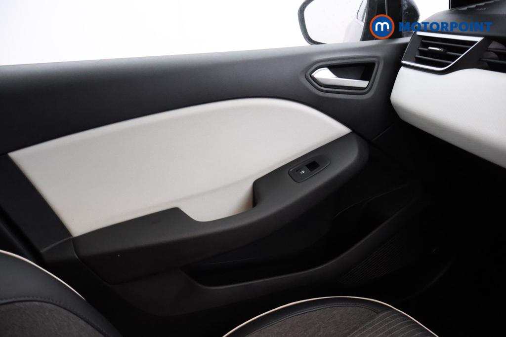 Renault Clio Techno Manual Petrol Hatchback - Stock Number (1545720) - 8th supplementary image