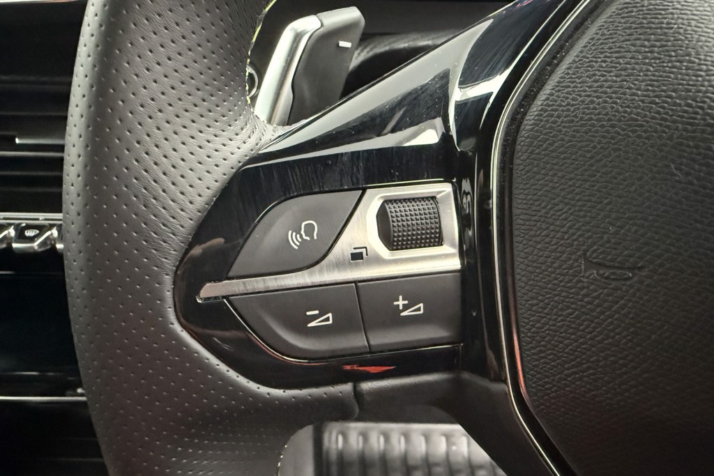 Peugeot 208 Gt Line Automatic Petrol Hatchback - Stock Number (1546509) - 4th supplementary image