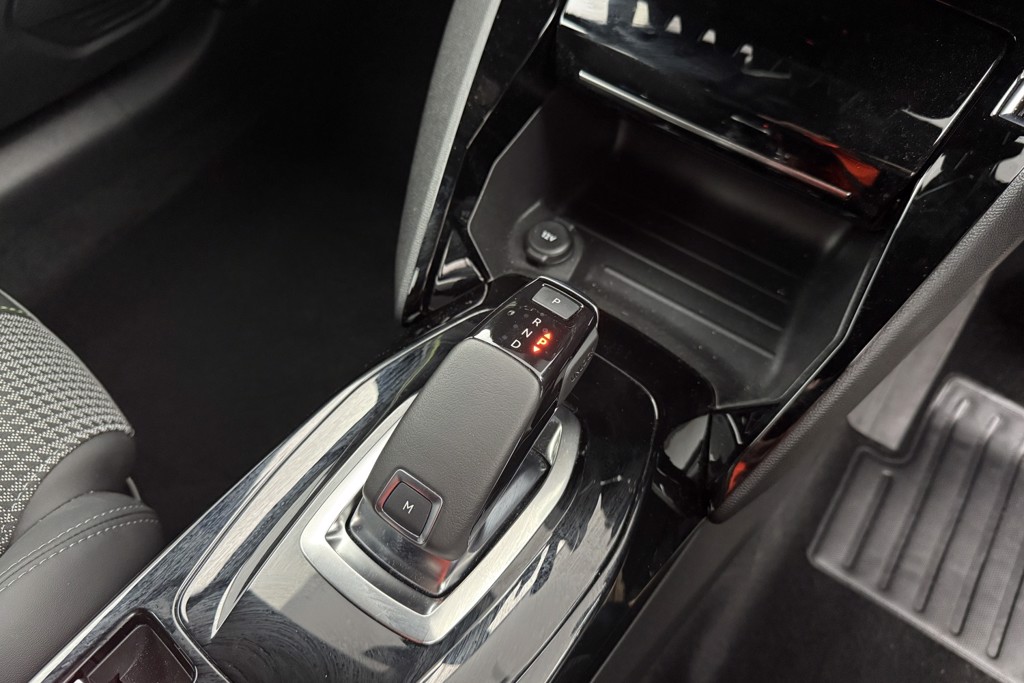 Peugeot 208 Gt Line Automatic Petrol Hatchback - Stock Number (1546509) - 13th supplementary image