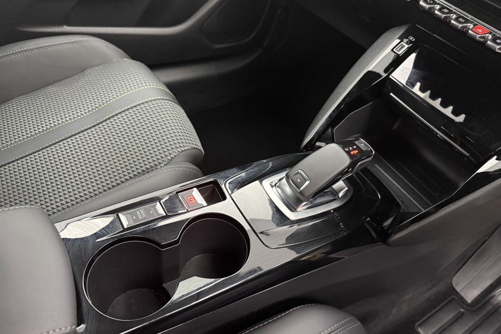 Peugeot 208 Gt Line Automatic Petrol Hatchback - Stock Number (1546509) - 14th supplementary image