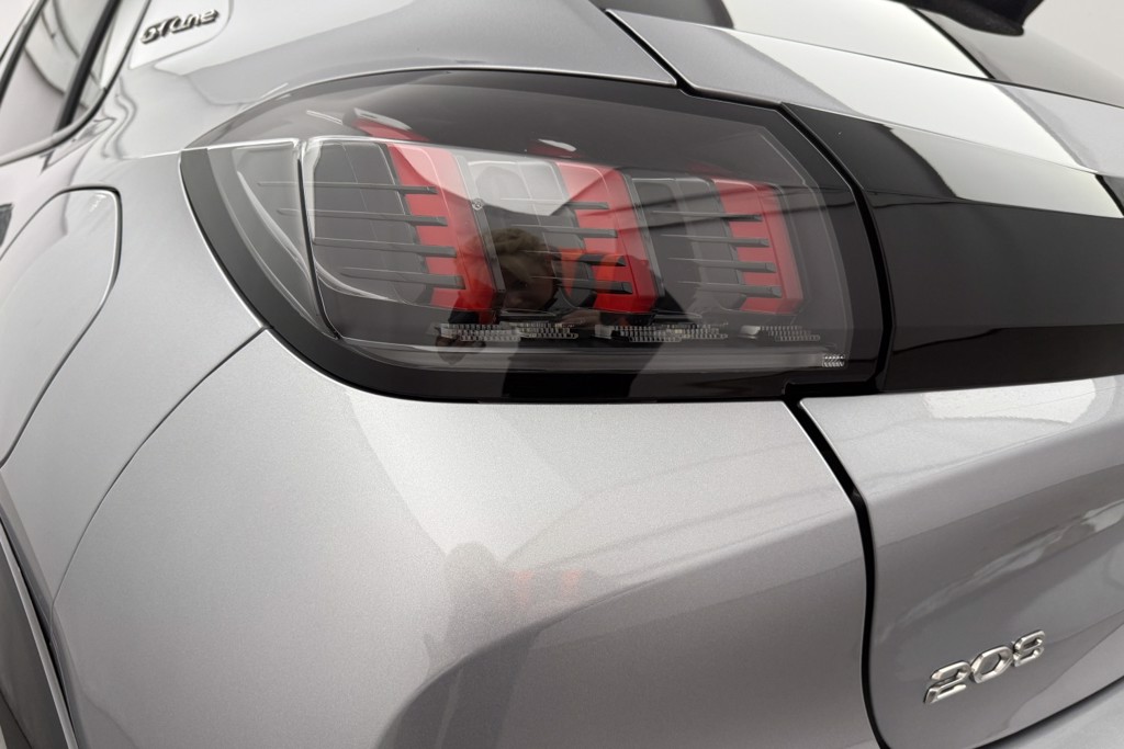 Peugeot 208 Gt Line Automatic Petrol Hatchback - Stock Number (1546509) - 26th supplementary image