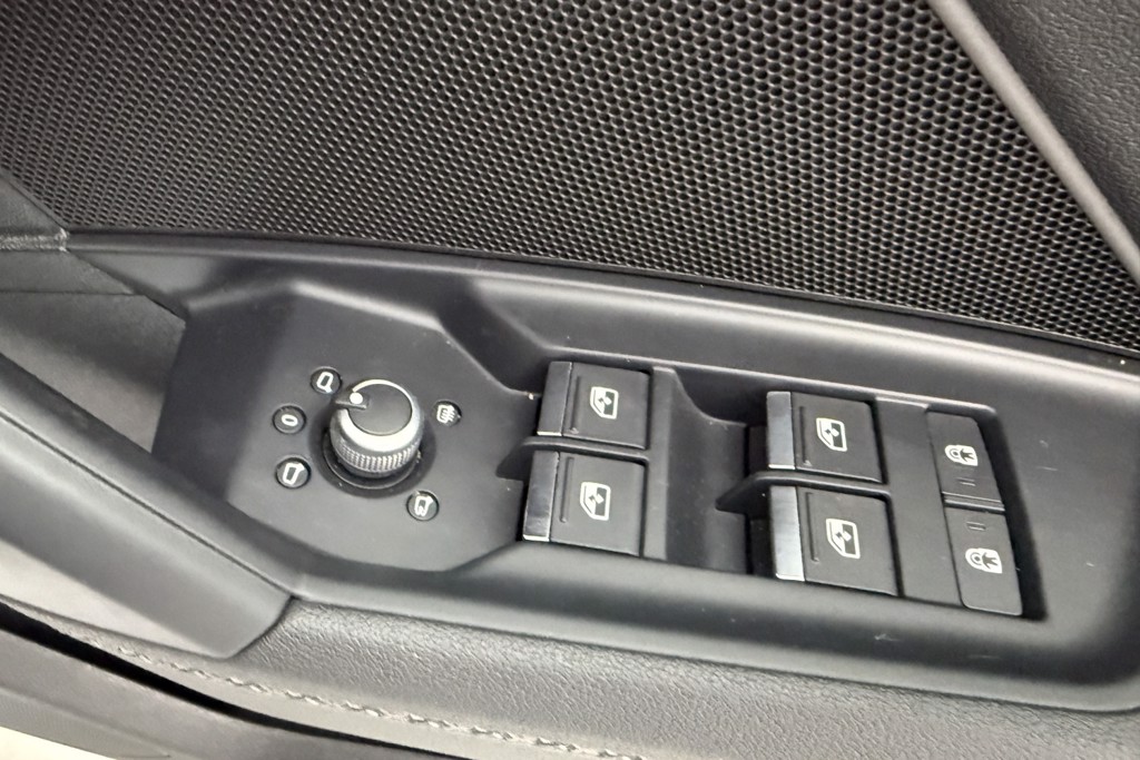 Audi A3 S Line Manual Petrol Hatchback - Stock Number (1546576) - 19th supplementary image
