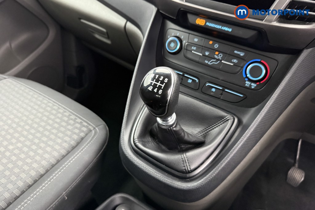 Ford Tourneo Connect Zetec Manual Diesel People Carrier - Stock Number (1546991) - 8th supplementary image