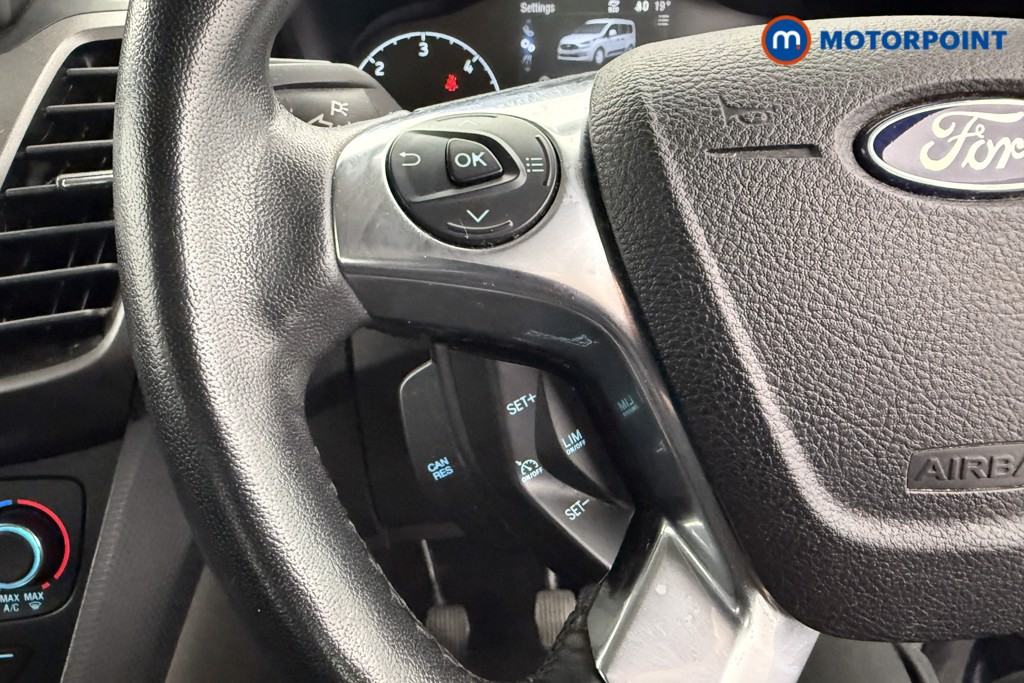 Ford Tourneo Connect Zetec Manual Diesel People Carrier - Stock Number (1546991) - 9th supplementary image
