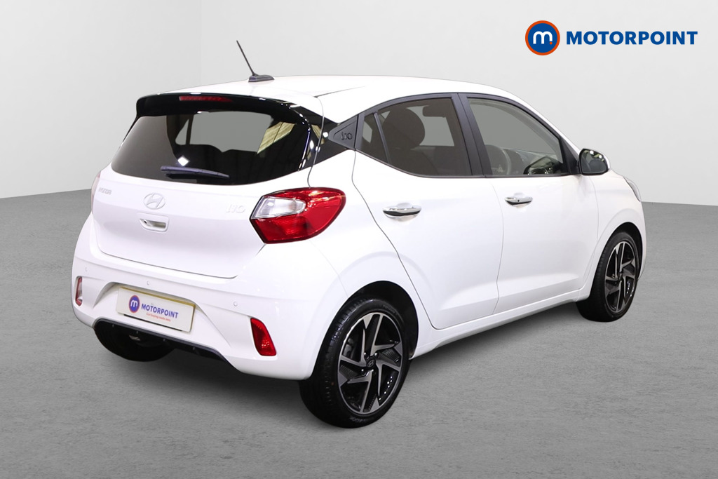 Hyundai I10 Premium Automatic Petrol Hatchback - Stock Number (1547303) - Drivers side rear corner