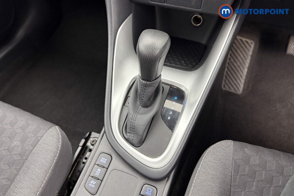 Toyota Yaris Icon Automatic Petrol-Electric Hybrid Hatchback - Stock Number (1547799) - 9th supplementary image
