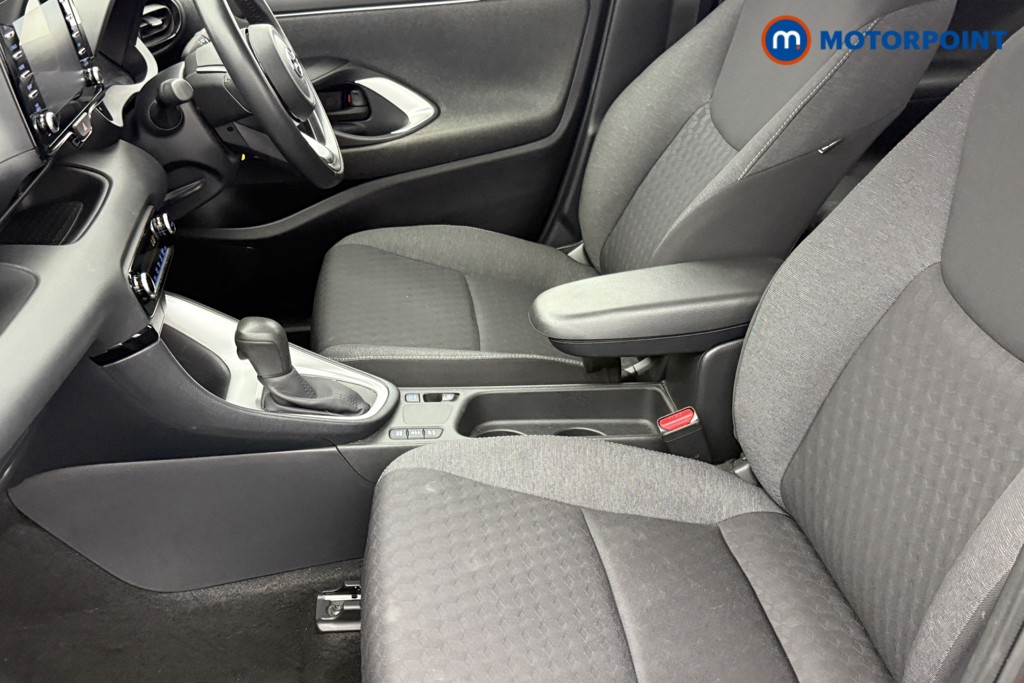 Toyota Yaris Icon Automatic Petrol-Electric Hybrid Hatchback - Stock Number (1547799) - 19th supplementary image