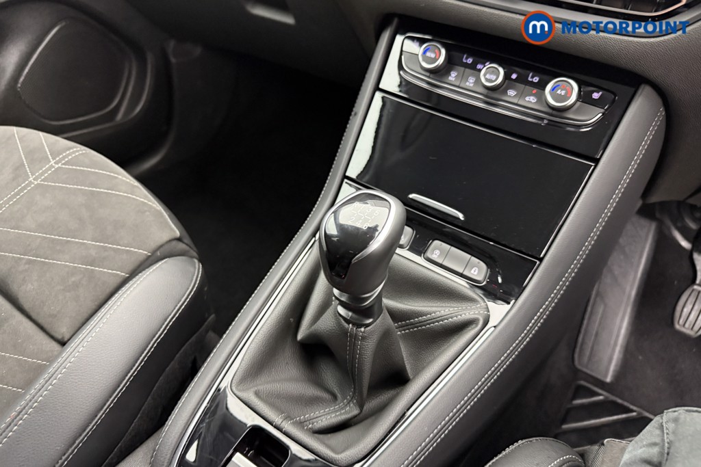 Vauxhall Grandland Ultimate Manual Petrol SUV - Stock Number (1547864) - 12th supplementary image