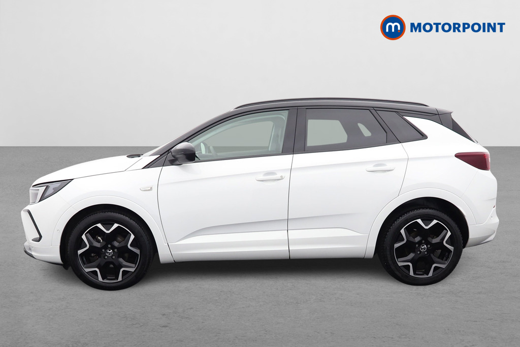 Vauxhall Grandland Ultimate Manual Petrol SUV - Stock Number (1547864) - Passenger side