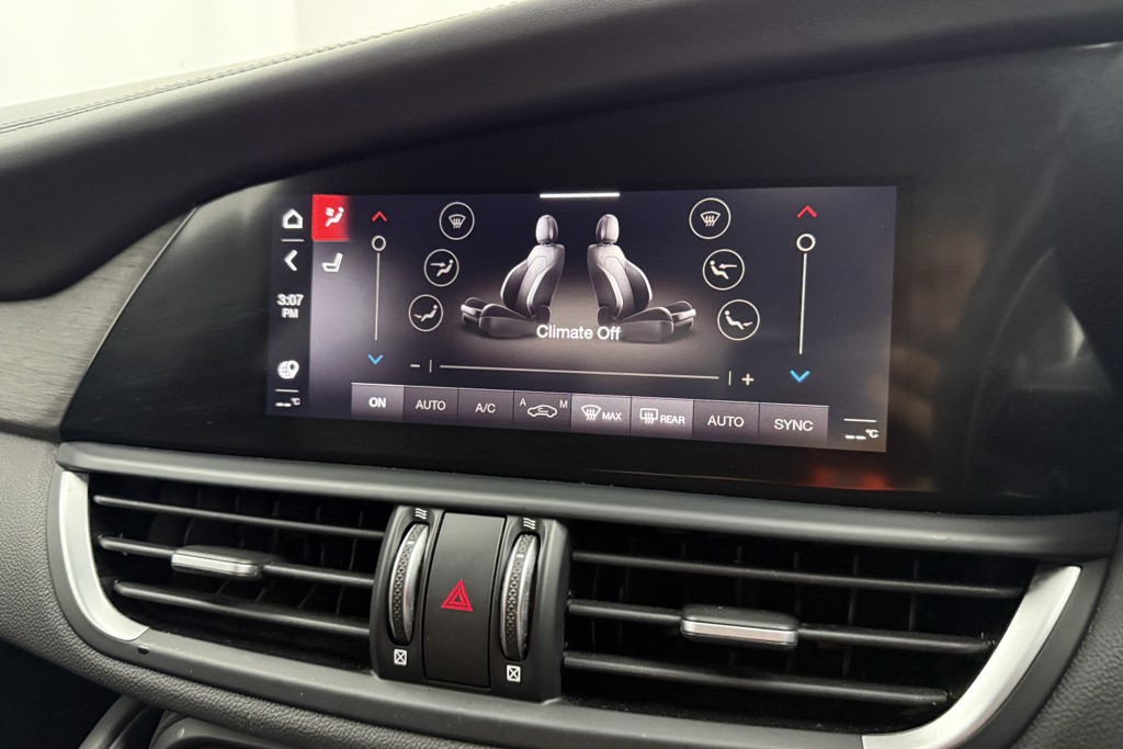 Alfa Romeo Giulia Lusso Ti Automatic Petrol Saloon - Stock Number (1548460) - 13th supplementary image