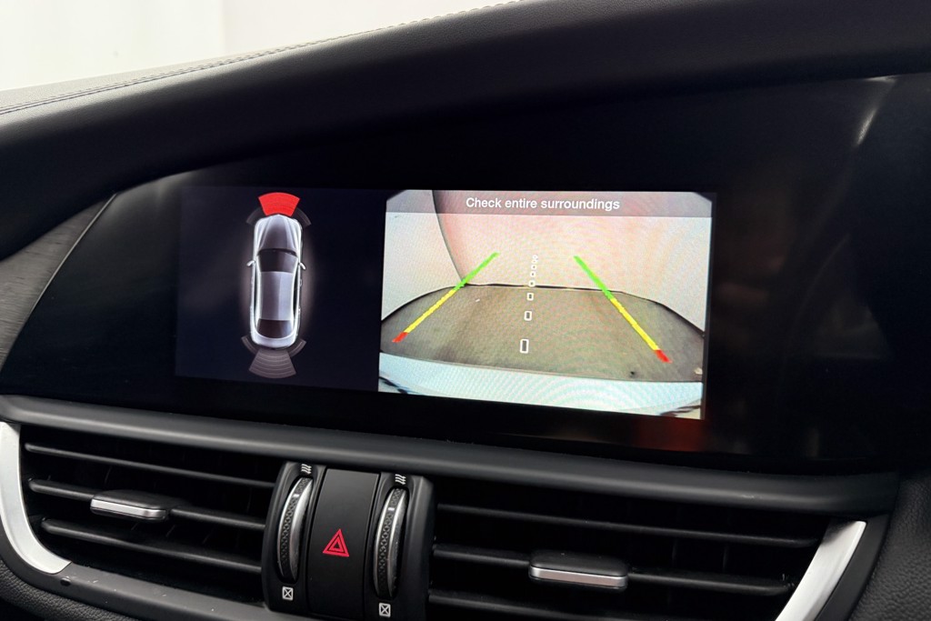 Alfa Romeo Giulia Lusso Ti Automatic Petrol Saloon - Stock Number (1548460) - 14th supplementary image