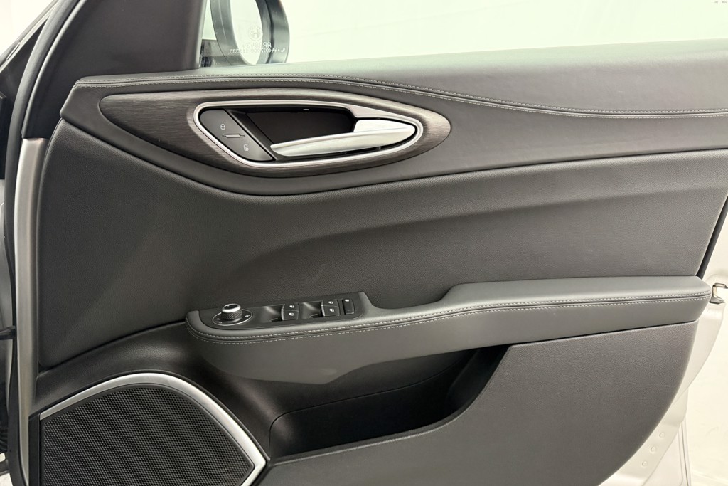 Alfa Romeo Giulia Lusso Ti Automatic Petrol Saloon - Stock Number (1548460) - 18th supplementary image