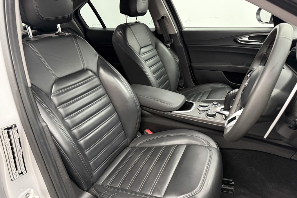 Alfa Romeo Giulia Lusso Ti Automatic Petrol Saloon - Stock Number (1548460) - 21st supplementary image