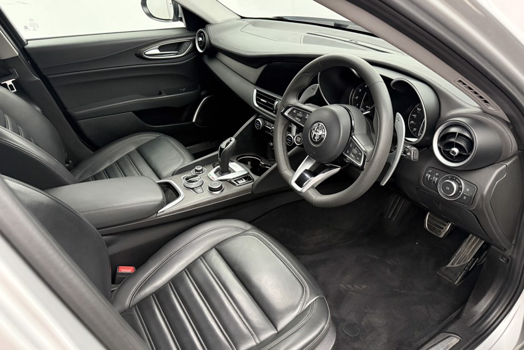 Alfa Romeo Giulia Lusso Ti Automatic Petrol Saloon - Stock Number (1548460) - 1st supplementary image
