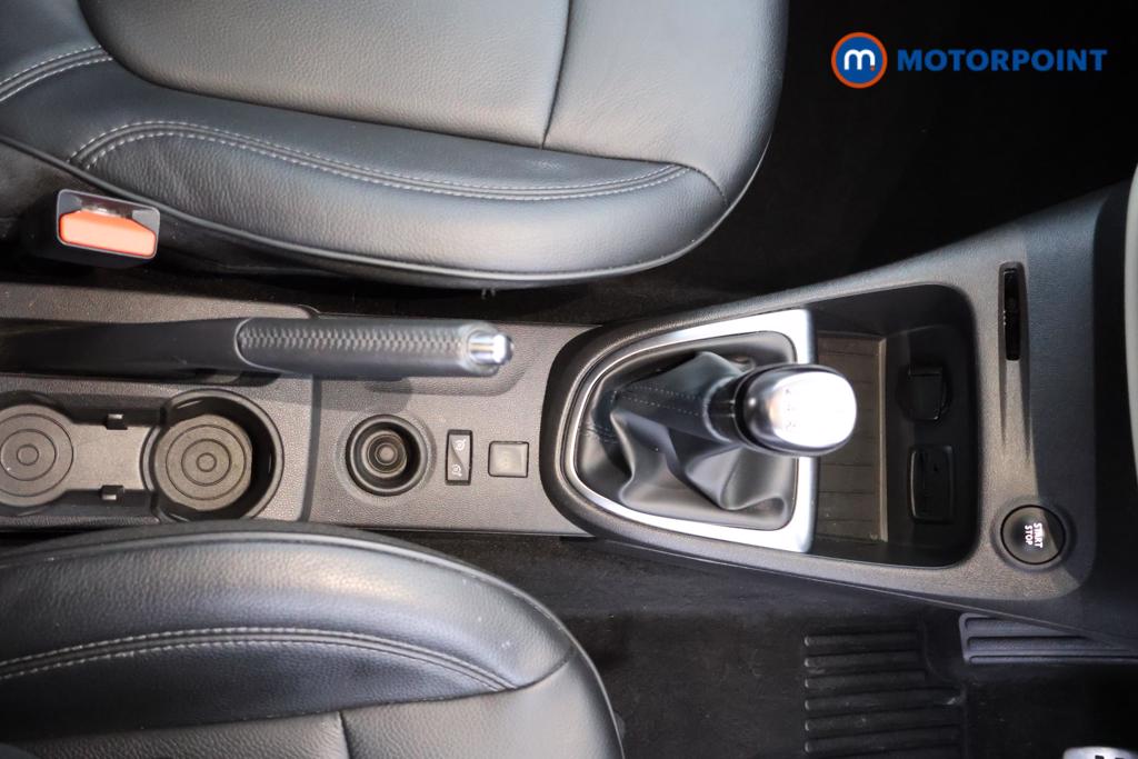 Renault Captur Gt Line Manual Petrol SUV - Stock Number (1548487) - 6th supplementary image