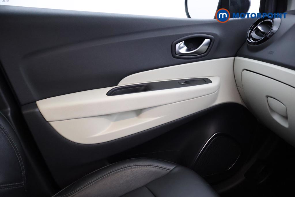 Renault Captur Gt Line Manual Petrol SUV - Stock Number (1548487) - 7th supplementary image