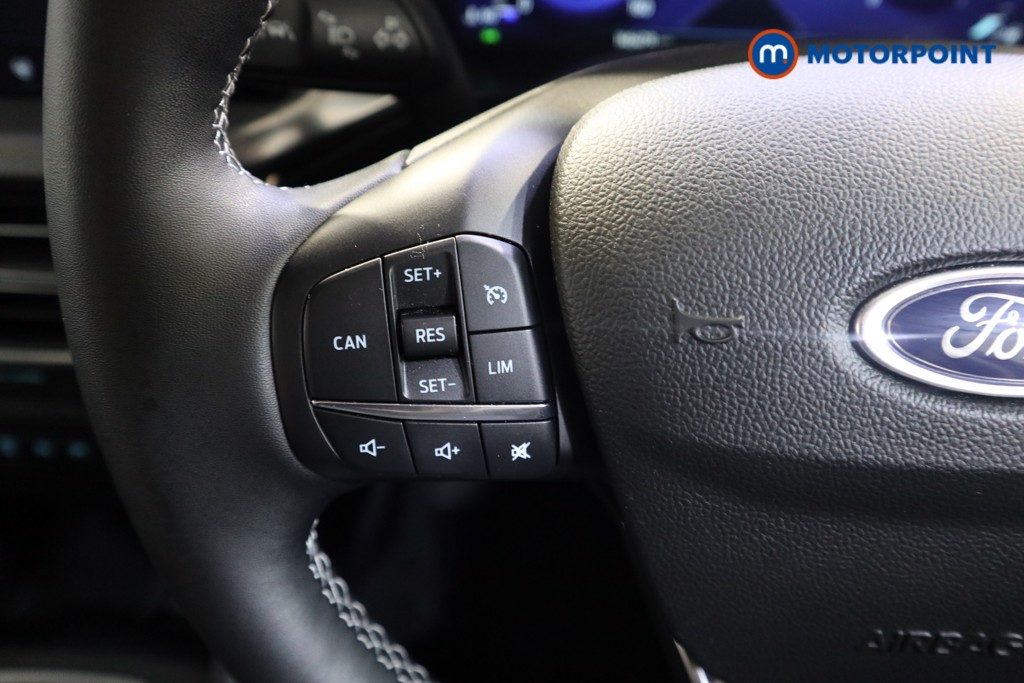 Ford Focus Titanium Vignale Manual Petrol Hatchback - Stock Number (1548490) - 3rd supplementary image