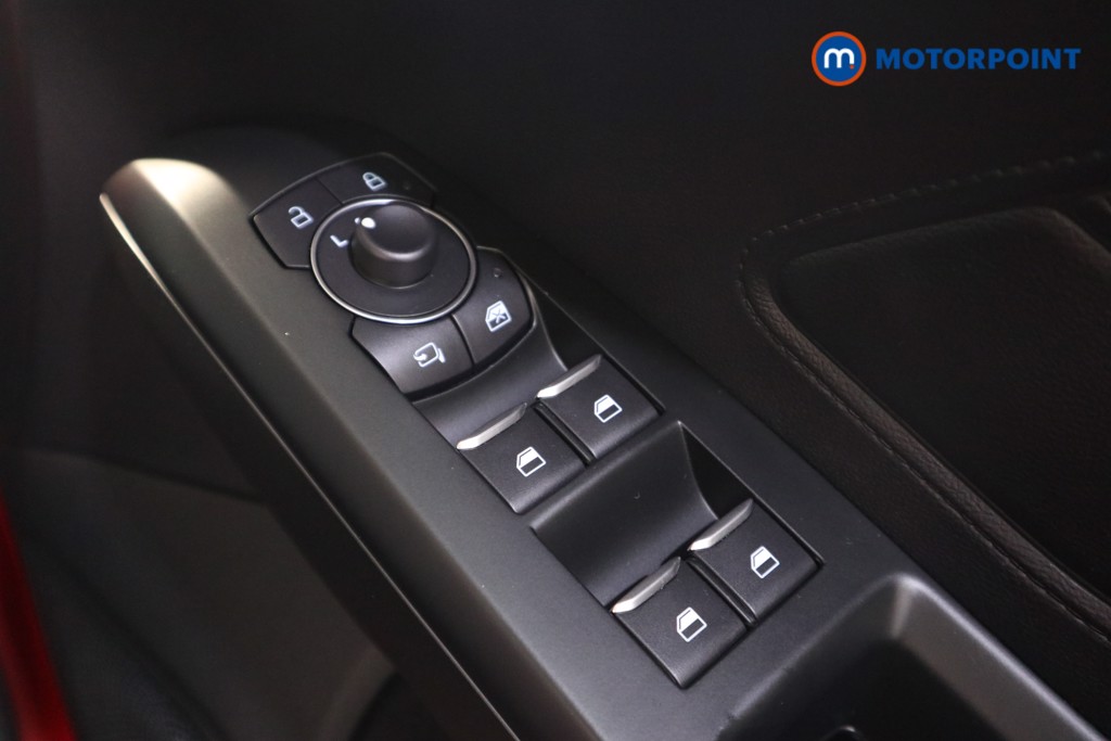 Ford Focus Titanium Vignale Manual Petrol Hatchback - Stock Number (1548490) - 10th supplementary image