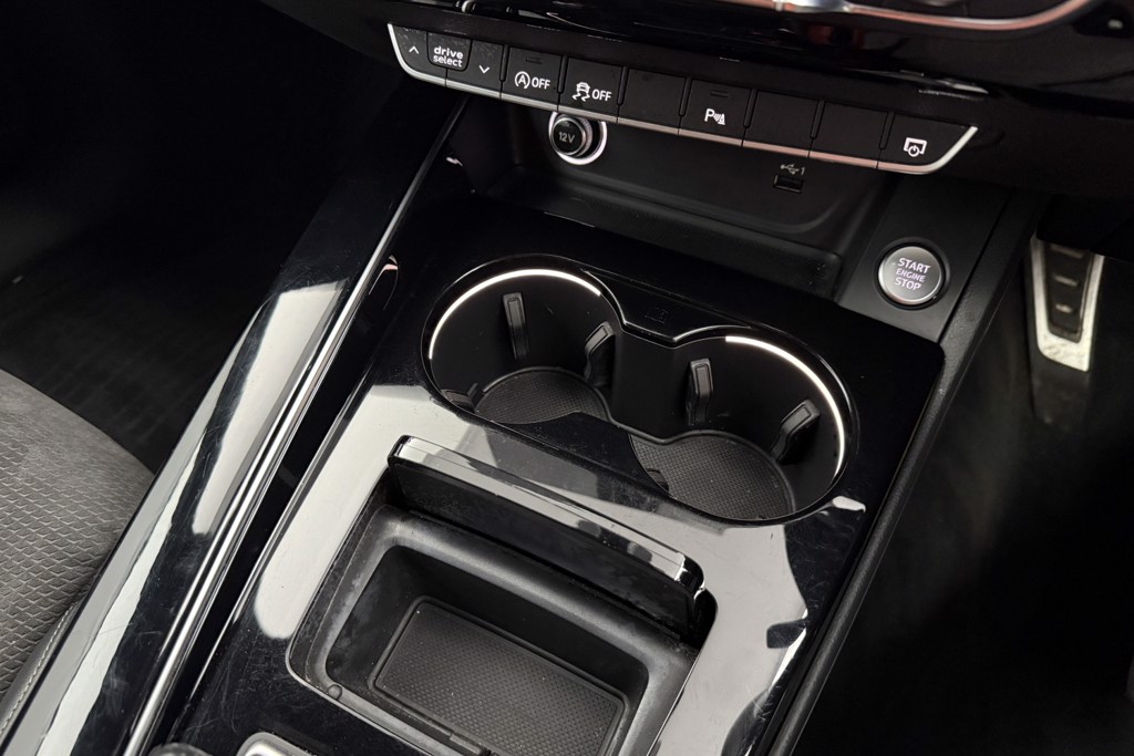 Audi A4 Black Edition Automatic Diesel Estate - Stock Number (1548995) - 17th supplementary image