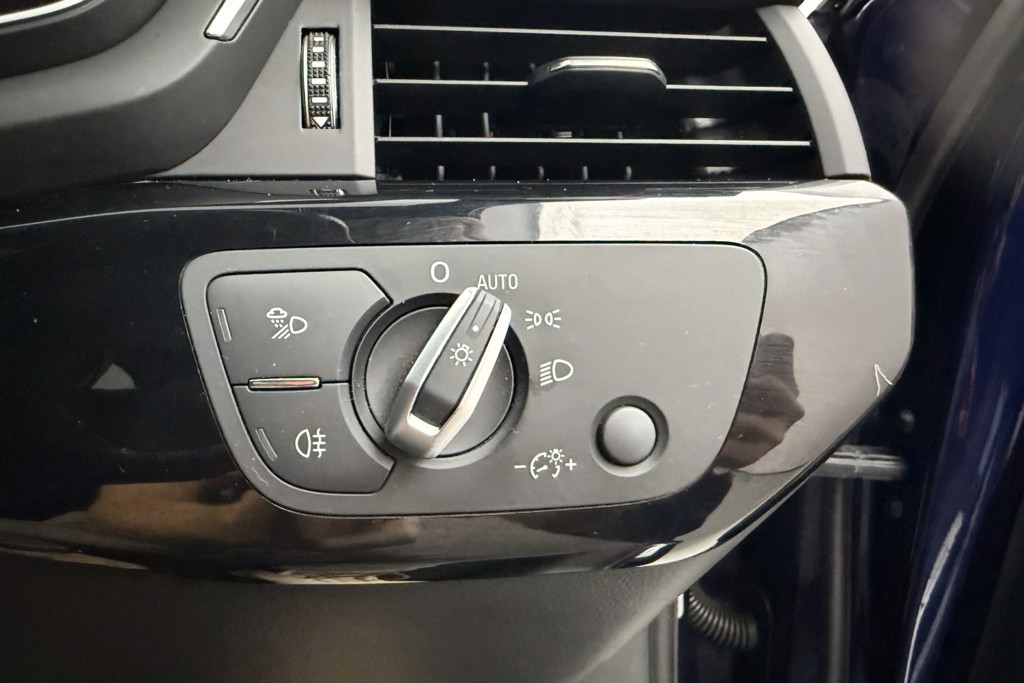 Audi A4 Black Edition Automatic Diesel Estate - Stock Number (1548995) - 20th supplementary image