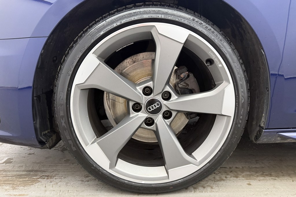 Audi A4 Black Edition Automatic Diesel Estate - Stock Number (1548995) - 38th supplementary image
