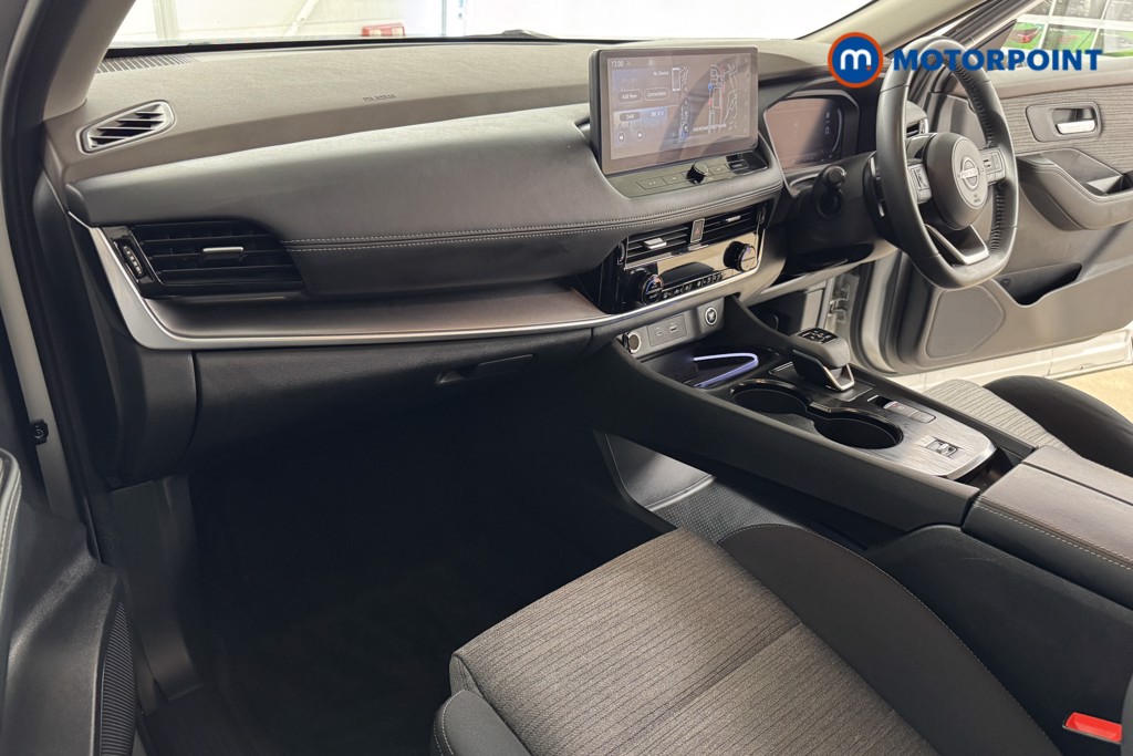 Nissan X-Trail N-Connecta Automatic Petrol-Electric Hybrid SUV - Stock Number (1549105) - 8th supplementary image