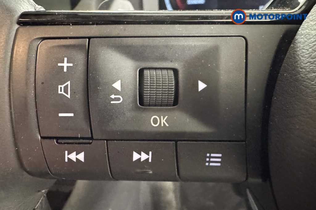 Nissan X-Trail N-Connecta Automatic Petrol-Electric Hybrid SUV - Stock Number (1549105) - 13th supplementary image