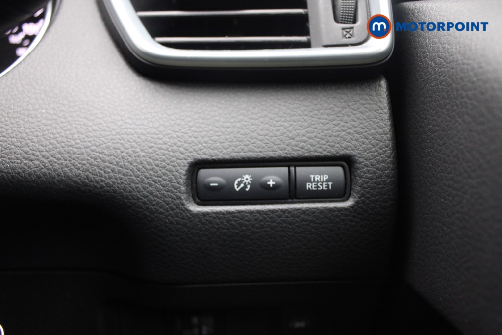 Nissan Qashqai Acenta Premium Manual Petrol SUV - Stock Number (1549152) - 14th supplementary image
