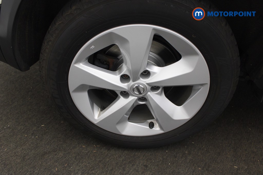 Nissan Qashqai Acenta Premium Manual Petrol SUV - Stock Number (1549152) - 18th supplementary image