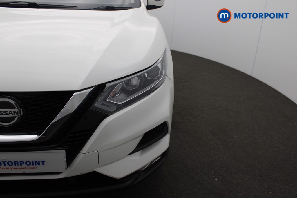 Nissan Qashqai Acenta Premium Manual Petrol SUV - Stock Number (1549152) - 22nd supplementary image