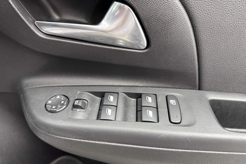 Vauxhall Corsa GS Manual Petrol Hatchback - Stock Number (1549168) - 16th supplementary image