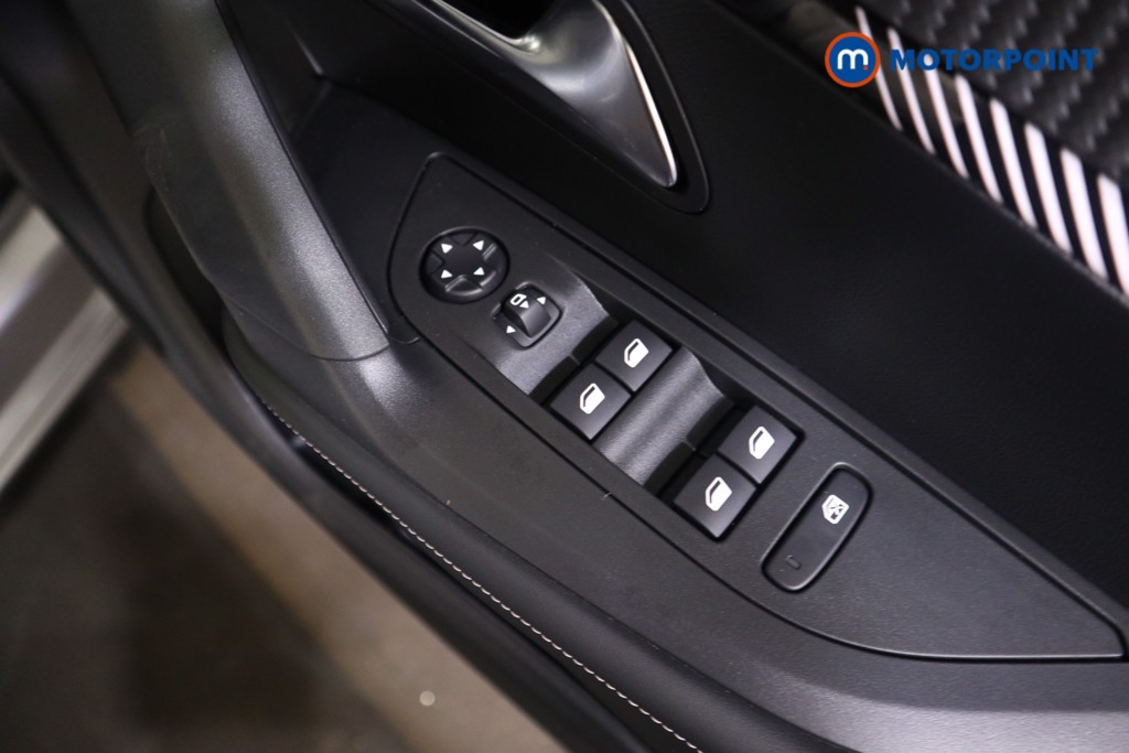 Peugeot 2008 Allure Manual Petrol SUV - Stock Number (1549984) - 9th supplementary image