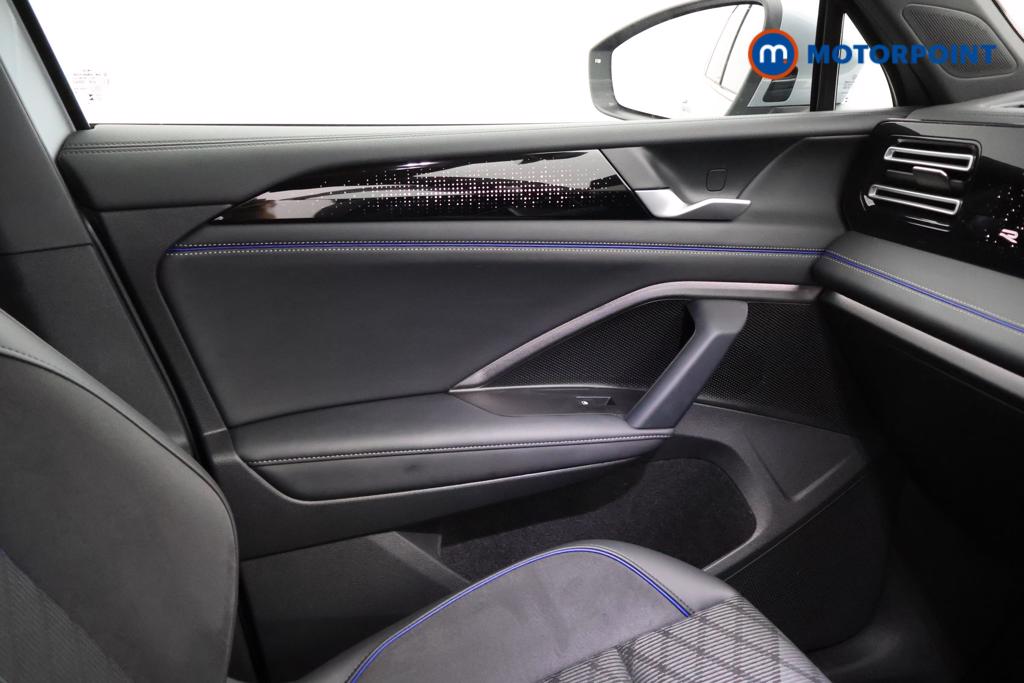 Volkswagen Tiguan R-Line Automatic Diesel SUV - Stock Number (1550987) - 7th supplementary image