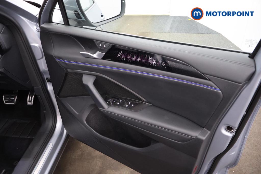 Volkswagen Tiguan R-Line Automatic Diesel SUV - Stock Number (1550987) - 8th supplementary image