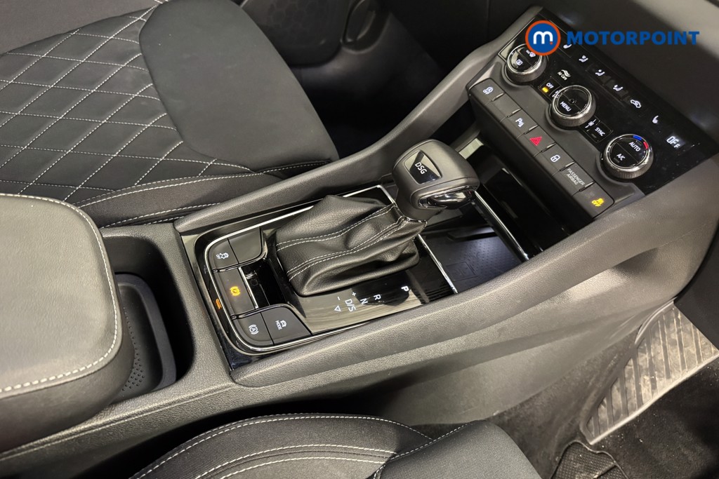 Skoda Karoq Sport Line Automatic Petrol SUV - Stock Number (1551034) - 10th supplementary image