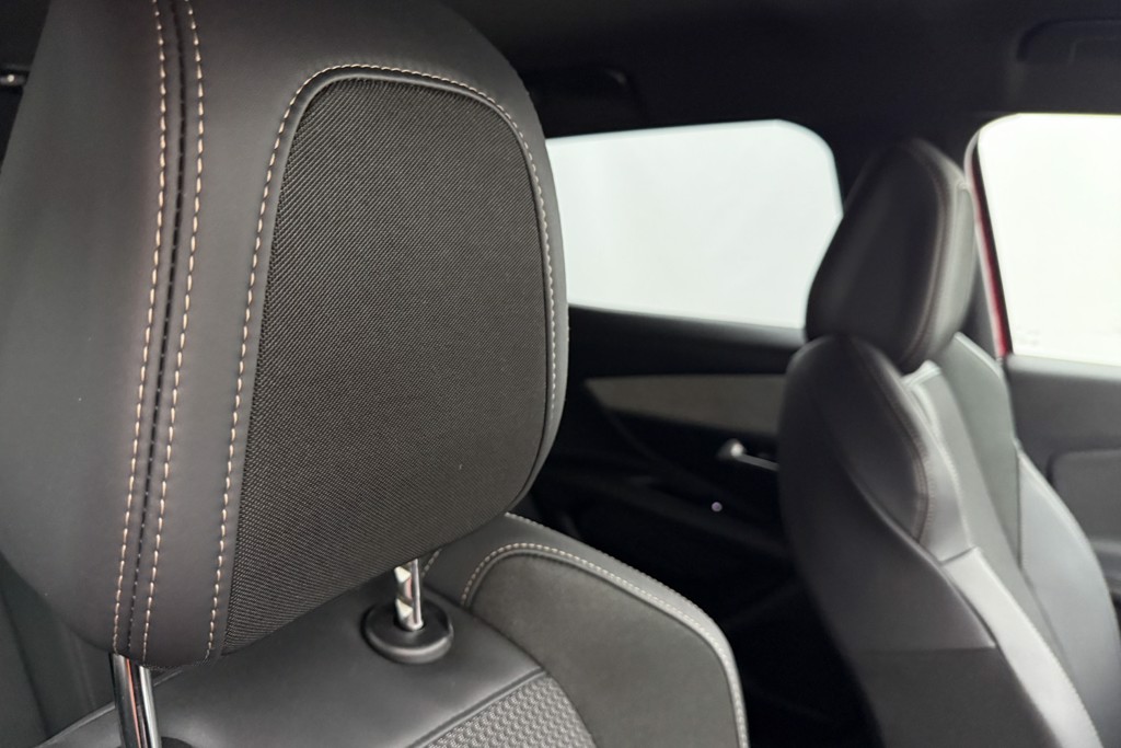 Peugeot 3008 GT Automatic Diesel SUV - Stock Number (1551132) - 19th supplementary image