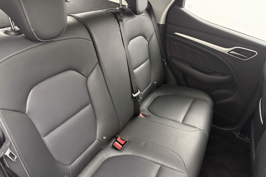 Mg Motor Uk ZS Exclusive Automatic Electric SUV - Stock Number (1551158) - 21st supplementary image