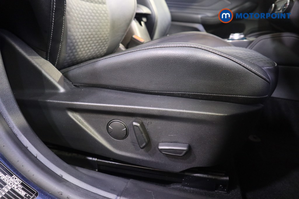 Ford Focus Titanium X Automatic Diesel Estate - Stock Number (1551190) - 9th supplementary image
