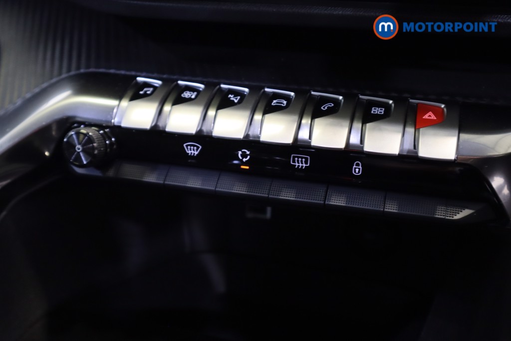 Peugeot 3008 Allure Manual Diesel SUV - Stock Number (1552177) - 18th supplementary image