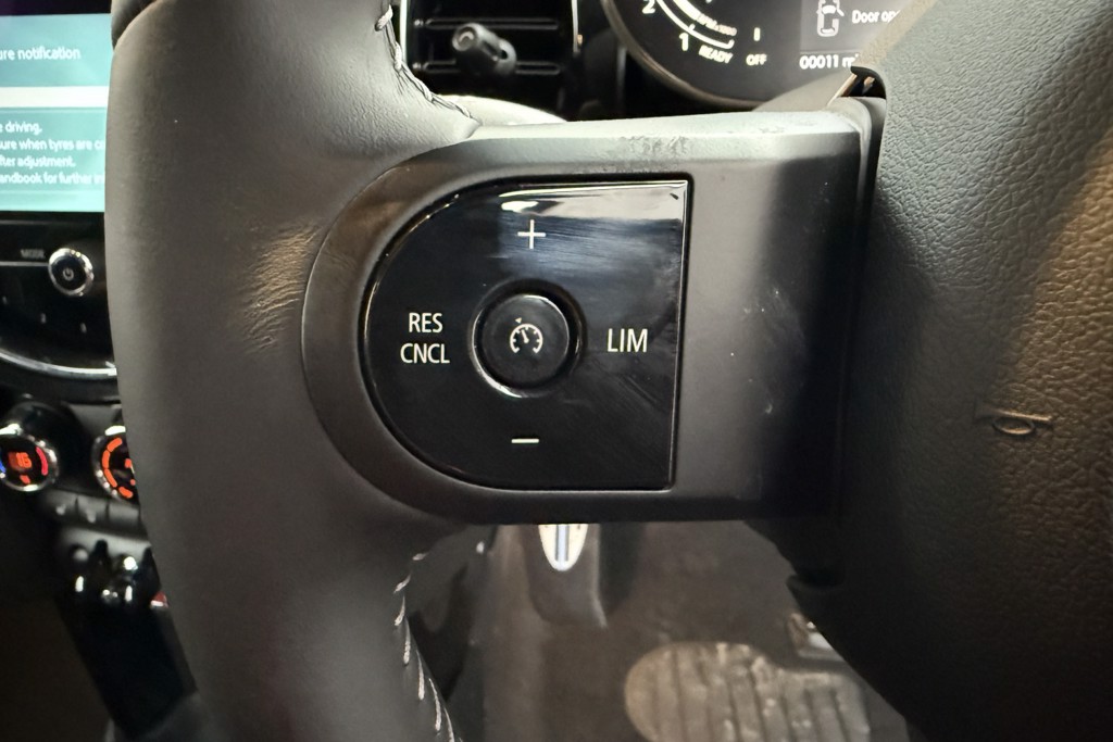 Mini Hatchback Cooper Sport Automatic Petrol Hatchback - Stock Number (1552389) - 4th supplementary image