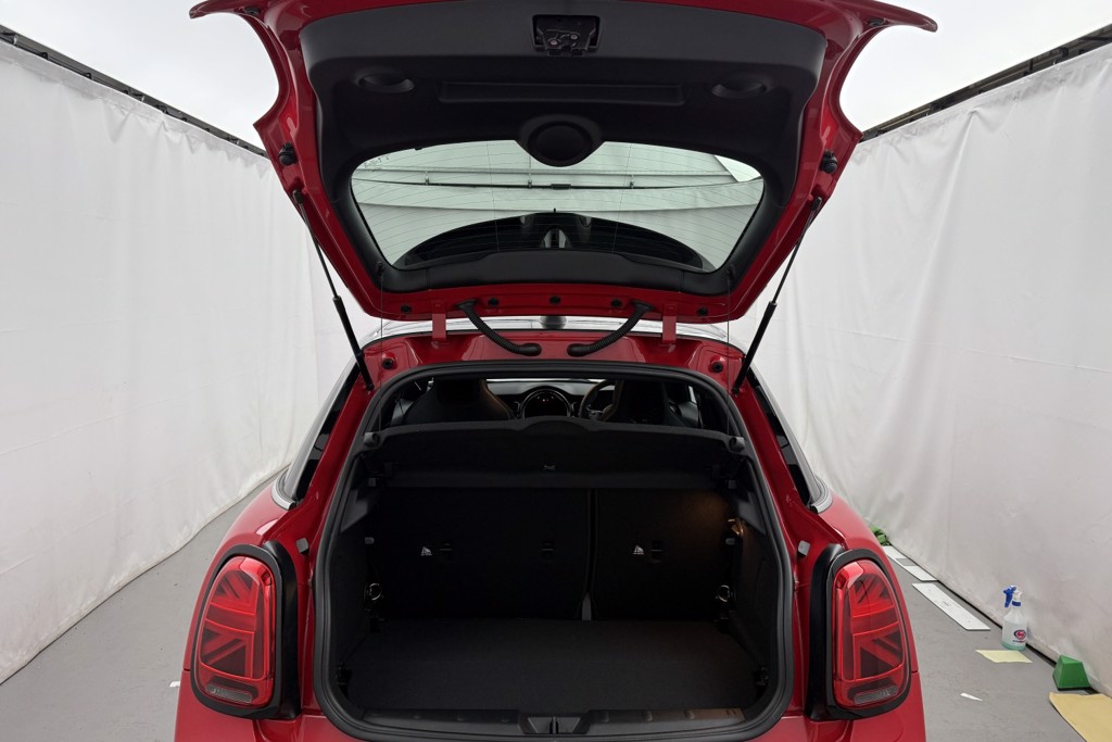 Mini Hatchback Cooper Sport Automatic Petrol Hatchback - Stock Number (1552389) - 26th supplementary image