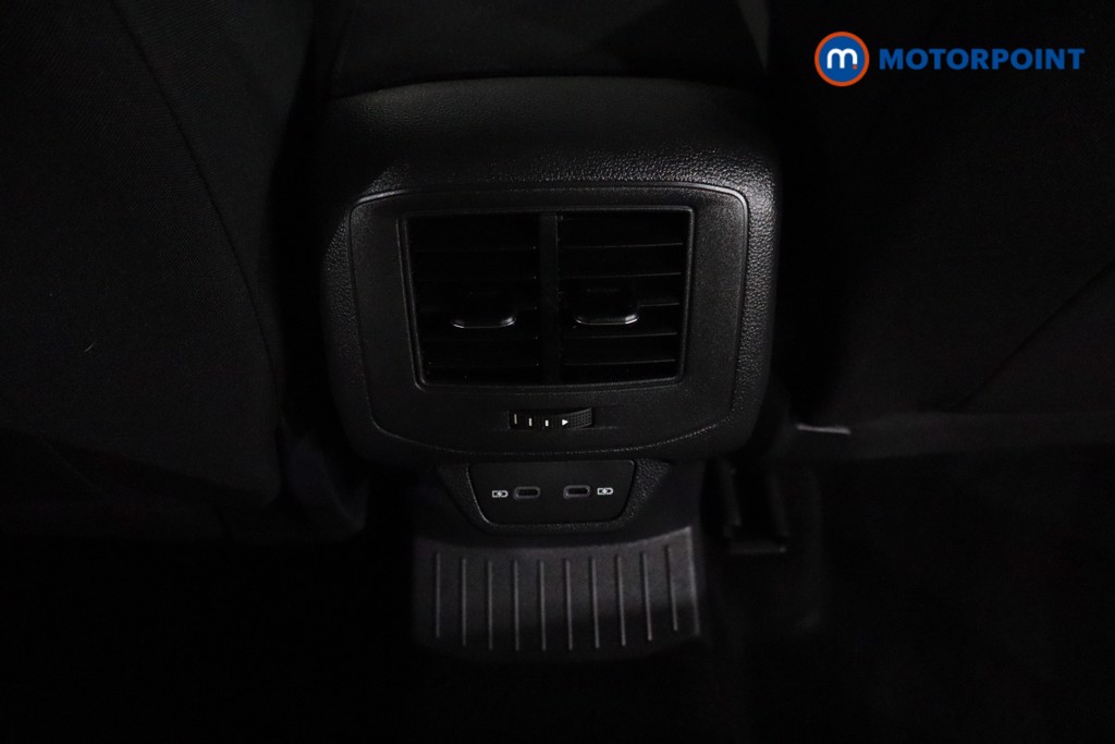 Volkswagen T-Roc Life Automatic Petrol SUV - Stock Number (1552410) - 16th supplementary image