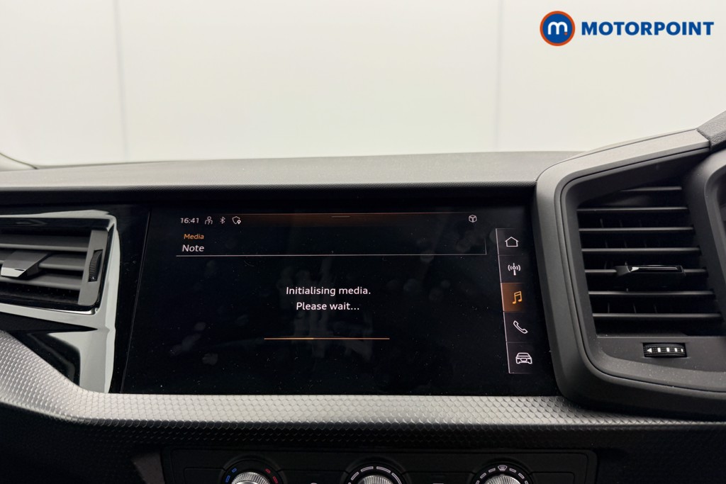 Audi A1 Technik Manual Petrol Hatchback - Stock Number (1553138) - 5th supplementary image