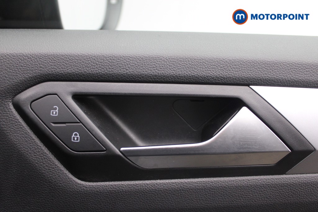 Volkswagen T-Roc Life Manual Petrol SUV - Stock Number (1553919) - 15th supplementary image