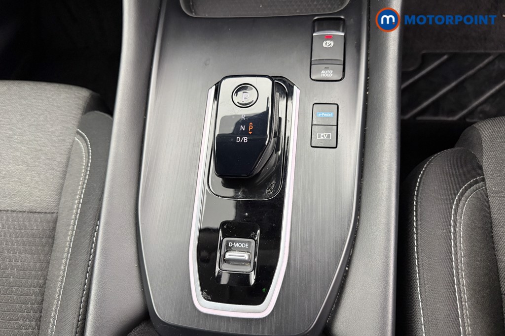 Nissan Qashqai N-Connecta Automatic Petrol-Electric Hybrid SUV - Stock Number (1505066) - 13th supplementary image