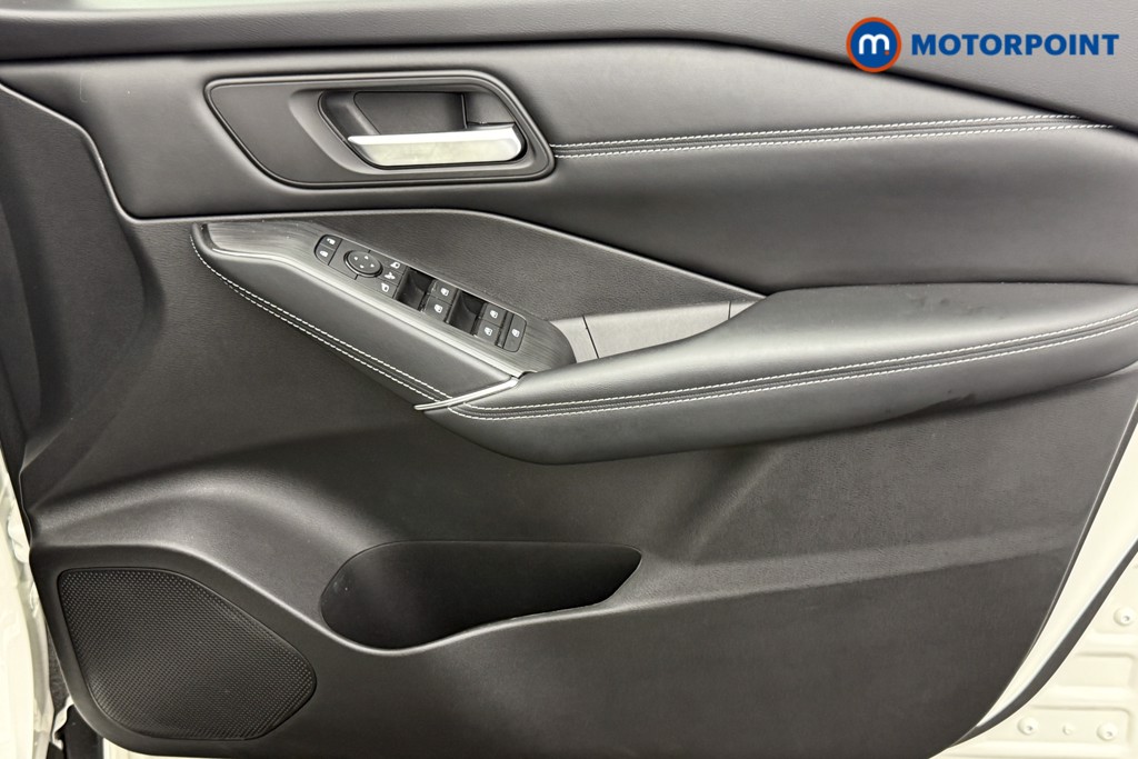 Nissan Qashqai N-Connecta Automatic Petrol-Electric Hybrid SUV - Stock Number (1505066) - 18th supplementary image