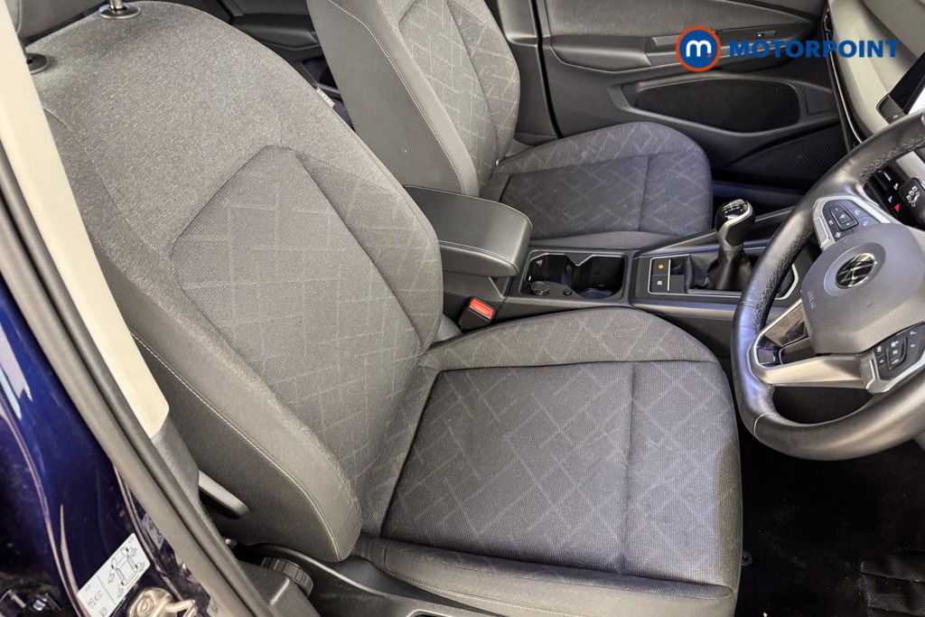 Volkswagen Golf Life Manual Petrol Hatchback - Stock Number (1535666) - 5th supplementary image